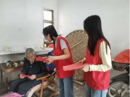 怀宁县雷埠乡开展“河湖清洁月”志愿服务活动266